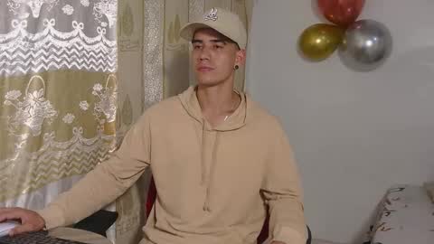 Snapshot of kilyan_ chatting on October 23, 6:56 am jahn online show from October 23, 6:56 am