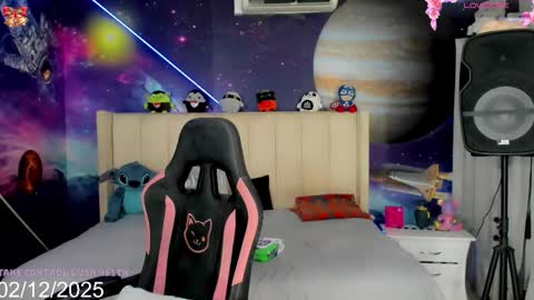 kylie anthonella online show from December 2, 8:52 am