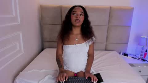 SHURI LUX  online show from June 20, 7:38 pm
