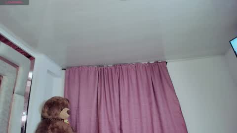 Nicole. online show from October 30, 2:57 am