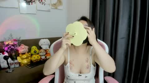 Kim online show from June 8, 6:30 pm