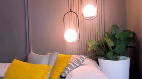 Kim online show from January 3, 1:03 pm