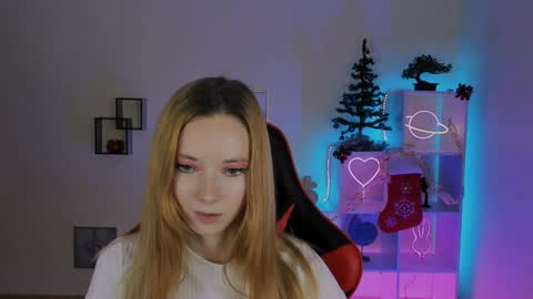 kim_boyd online show from December 9, 8:23 pm