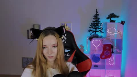 kim_boyd online show from December 9, 11:24 pm