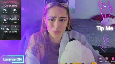 Kim online show from October 28, 5:26 pm