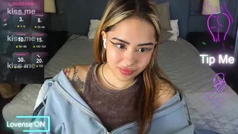 Kim online show from November 19, 7:14 pm