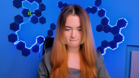 Snapshot of kim_classy chatting on November 30, 8:13 pm kim_classy online show from November 30, 8:13 pm