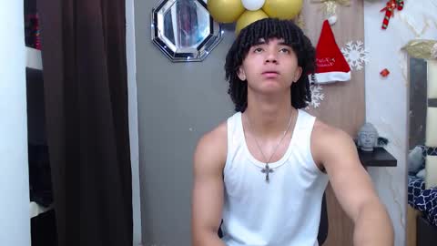 Snapshot of kim_curly_ chatting on November 17, 2:34 pm KIM online show from November 17, 2:34 pm