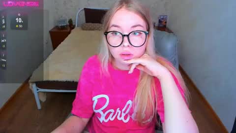 KIM online show from March 23, 1:37 pm