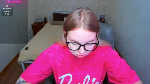 KIM online show from April 5, 12:46 pm