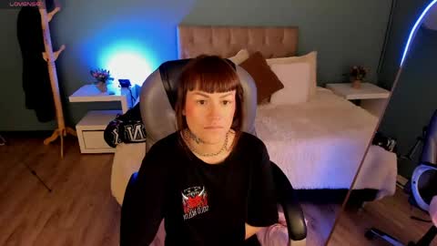 Snapshot of kim_jeins666 chatting on June 1, 6:53 pm Kim Jeins666 online show from June 1, 6:53 pm