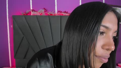 Snapshot of kim_johnsson chatting on January 11, 12:01 am kim online show from January 11, 12:01 am