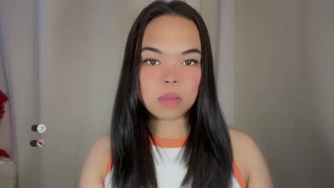 Snapshot of kim_kyile chatting on November 26, 2:40 pm KYLIE online show from November 26, 2:40 pm