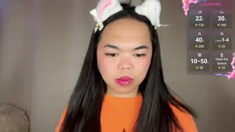 Snapshot of kim_kyile chatting on November 27, 3:30 am KYLIE online show from November 27, 3:30 am