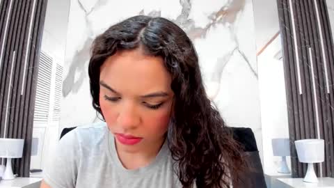 K I M online show from September 27, 2:22 pm