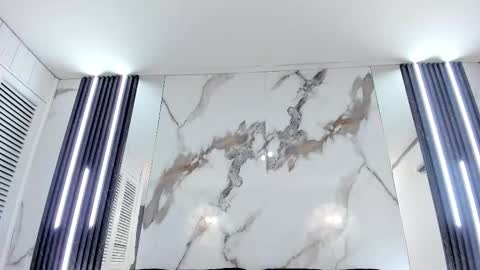 K I M online show from October 13, 12:27 pm