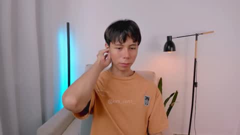 Kim Lian online show from February 1, 1:53 pm