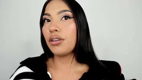 kim_mouth17 online show from June 25, 6:18 am
