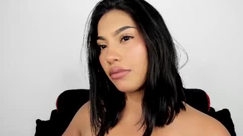 kim_mouth17 online show from July 10, 6:07 am