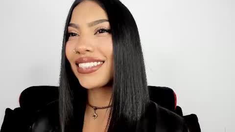 kim_mouth17 online show from July 16, 5:46 am