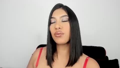 kim_mouth17 online show from July 20, 4:20 pm