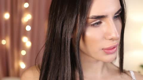 Kim Oberlin online show from January 3, 2:30 pm