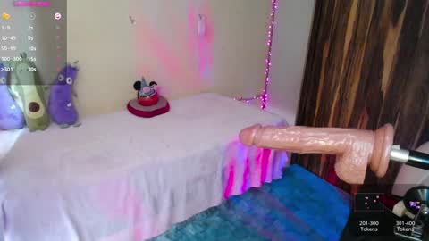 Kim Mishell  online show from February 5, 9:07 pm