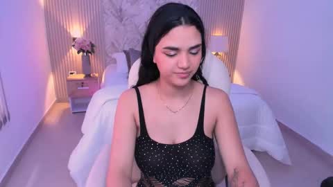 Snapshot of kim_stonee_ chatting on December 3, 8:07 pm Kim online show from December 3, 8:07 pm