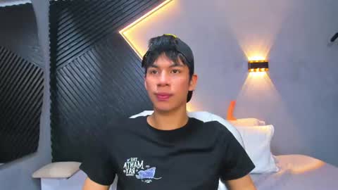 Snapshot of kim_viper chatting on July 28, 1:32 pm Viper online show from July 28, 1:32 pm