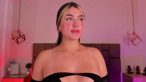 Kim  online show from February 12, 8:16 am