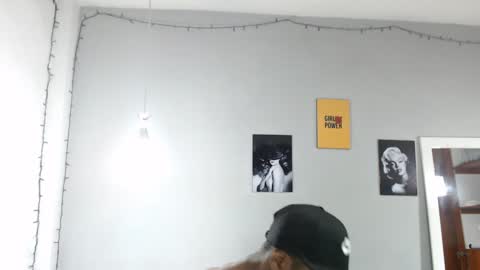 Snapshot of kimandyuk chatting on January 11, 5:29 pm Kim  Yuk online show from January 11, 5:29 pm