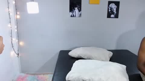 Snapshot of kimandyuk chatting on January 14, 7:21 pm Kim  Yuk online show from January 14, 7:21 pm