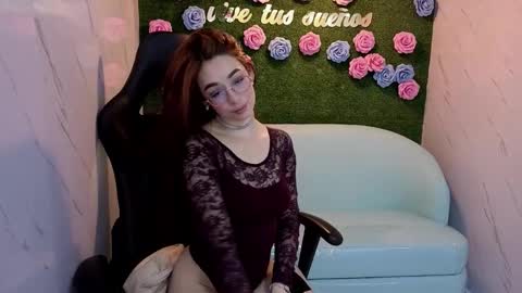 Kim online show from February 4, 7:53 pm