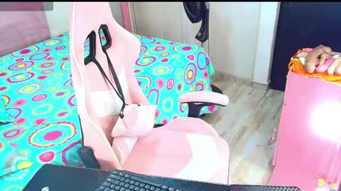 Snapshot of kimberly_bellu chatting on April 30, 1:34 am Anita. online show from April 30, 1:34 am