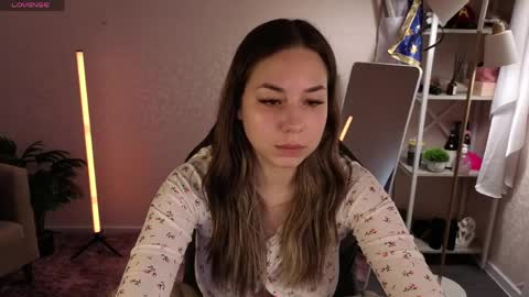 Kim online show from March 25, 9:37 am