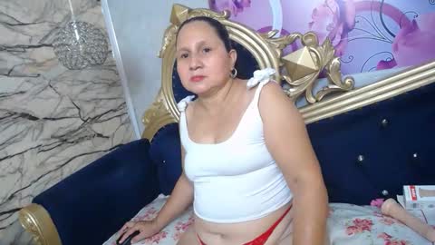 Snapshot of kimberly_candy77 chatting on October 29, 7:37 pm kimberly online show from October 29, 7:37 pm