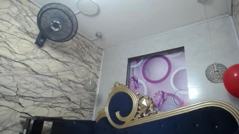 Snapshot of kimberly_candy77 chatting on November 8, 7:23 pm kimberly online show from November 8, 7:23 pm