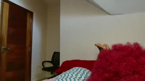 Snapshot of kimberly_chloe chatting on January 13, 8:52 am Kimberly online show from January 13, 8:52 am