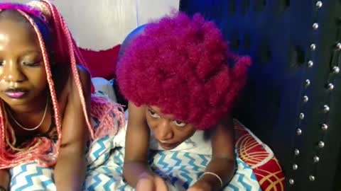 Snapshot of kimberly_chloe chatting on January 31, 7:11 pm Kimberly online show from January 31, 7:11 pm