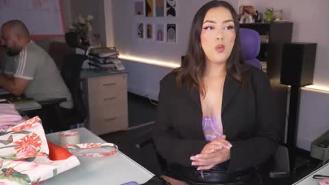 Kimberly 1200-1900 GMT-5 online show from February 22, 5:00 pm