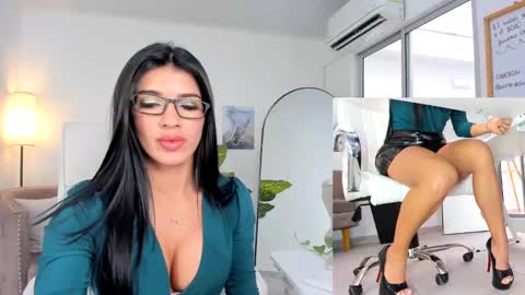 Melissa online show from December 12, 7:15 pm