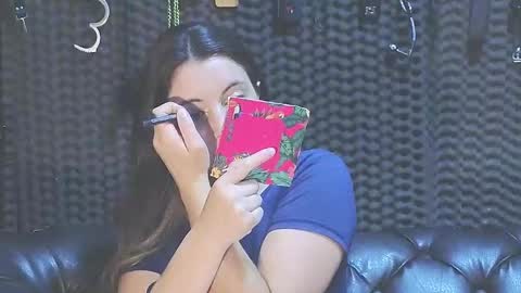  KIMBERLY SWAN  online show from January 26, 7:09 pm