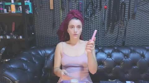  KIMBERLY SWAN  online show from January 30, 11:24 pm