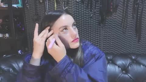  KIMBERLY SWAN  online show from February 11, 10:07 pm