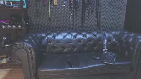  KIMBERLY SWAN  online show from February 18, 6:47 pm