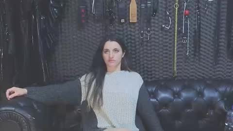  KIMBERLY SWAN  online show from March 11, 3:48 am