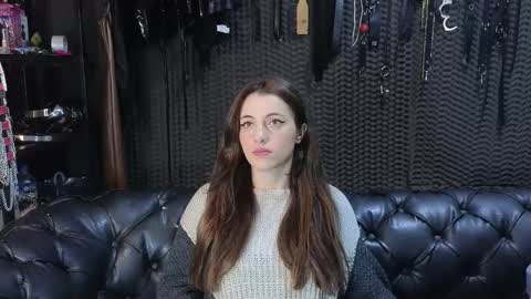  KIMBERLY SWAN  online show from September 21, 12:45 am