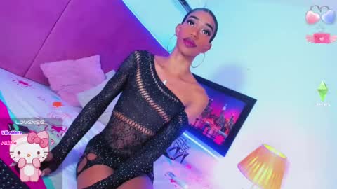 Your Queen KIM online show from October 13, 7:03 pm