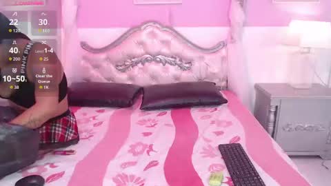         online show from June 11, 8:18 pm