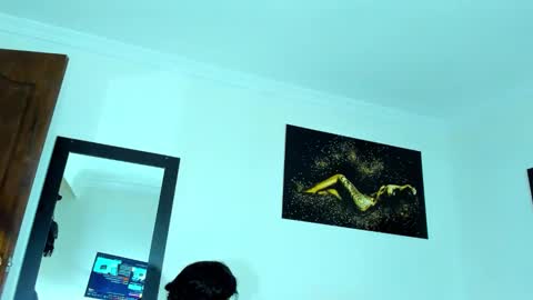 Kimberly Banks online show from February 20, 10:05 am